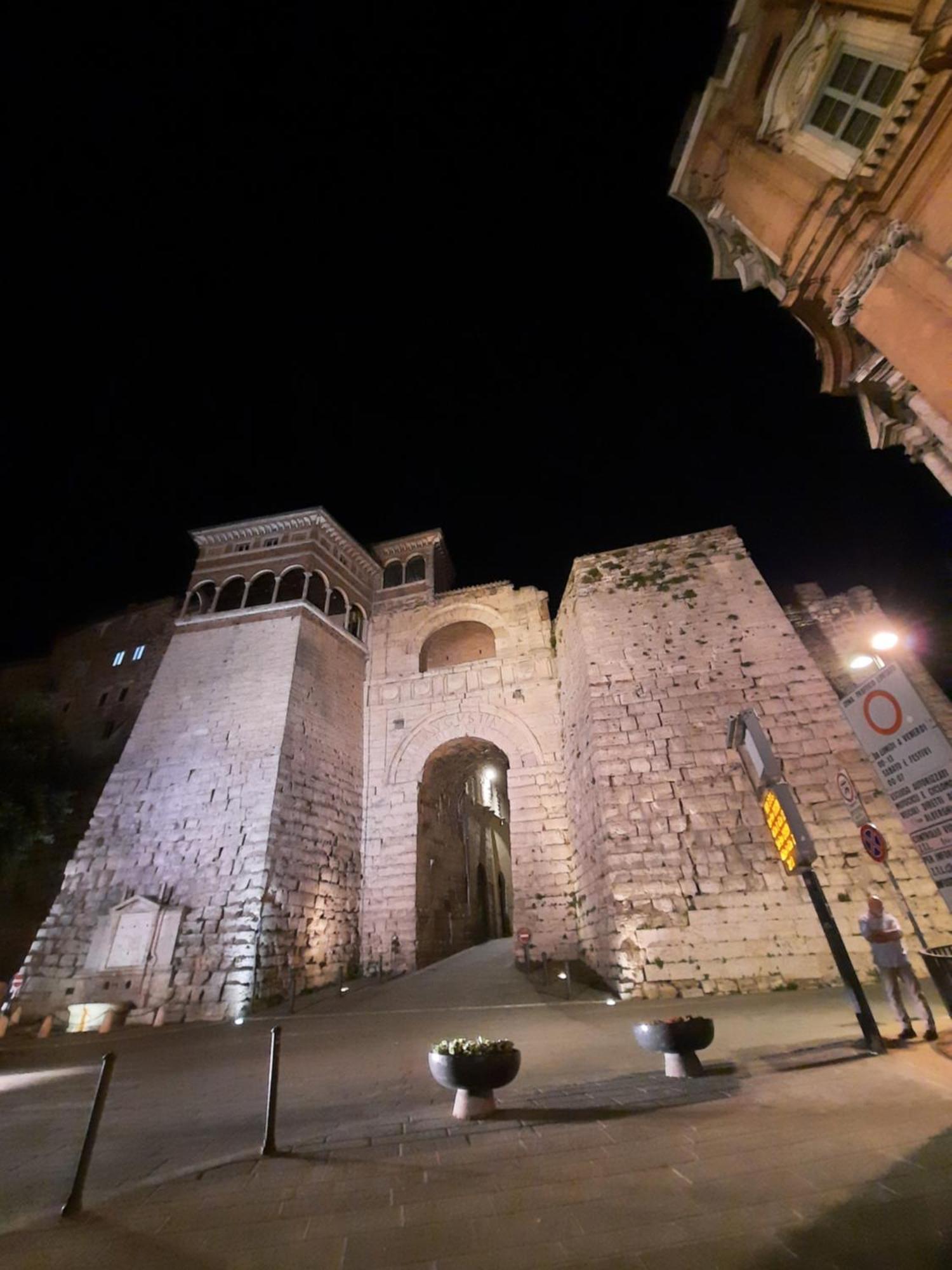 Apartmán Casa Dei Gigli Perugia Pokoj fotografie